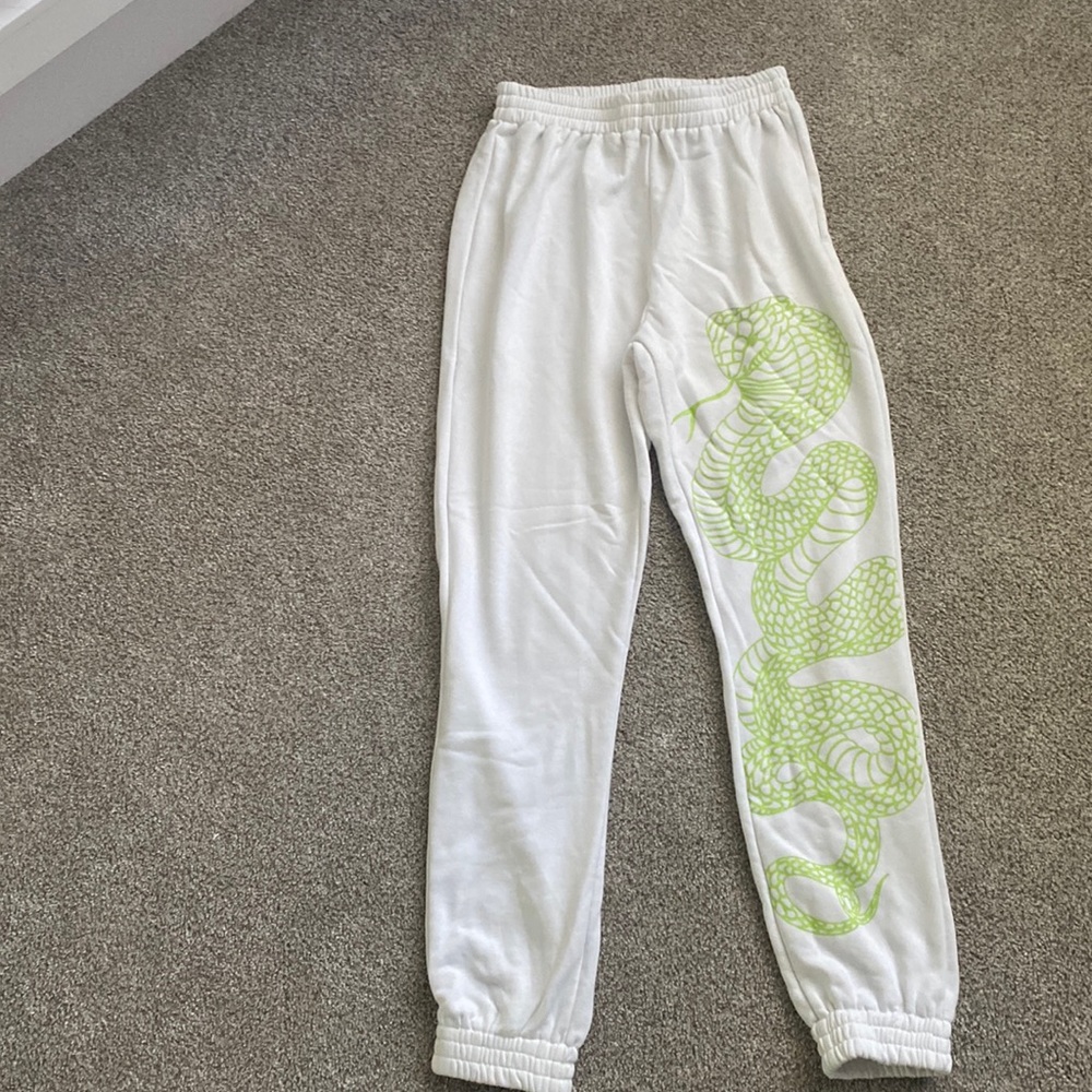 sweatpants